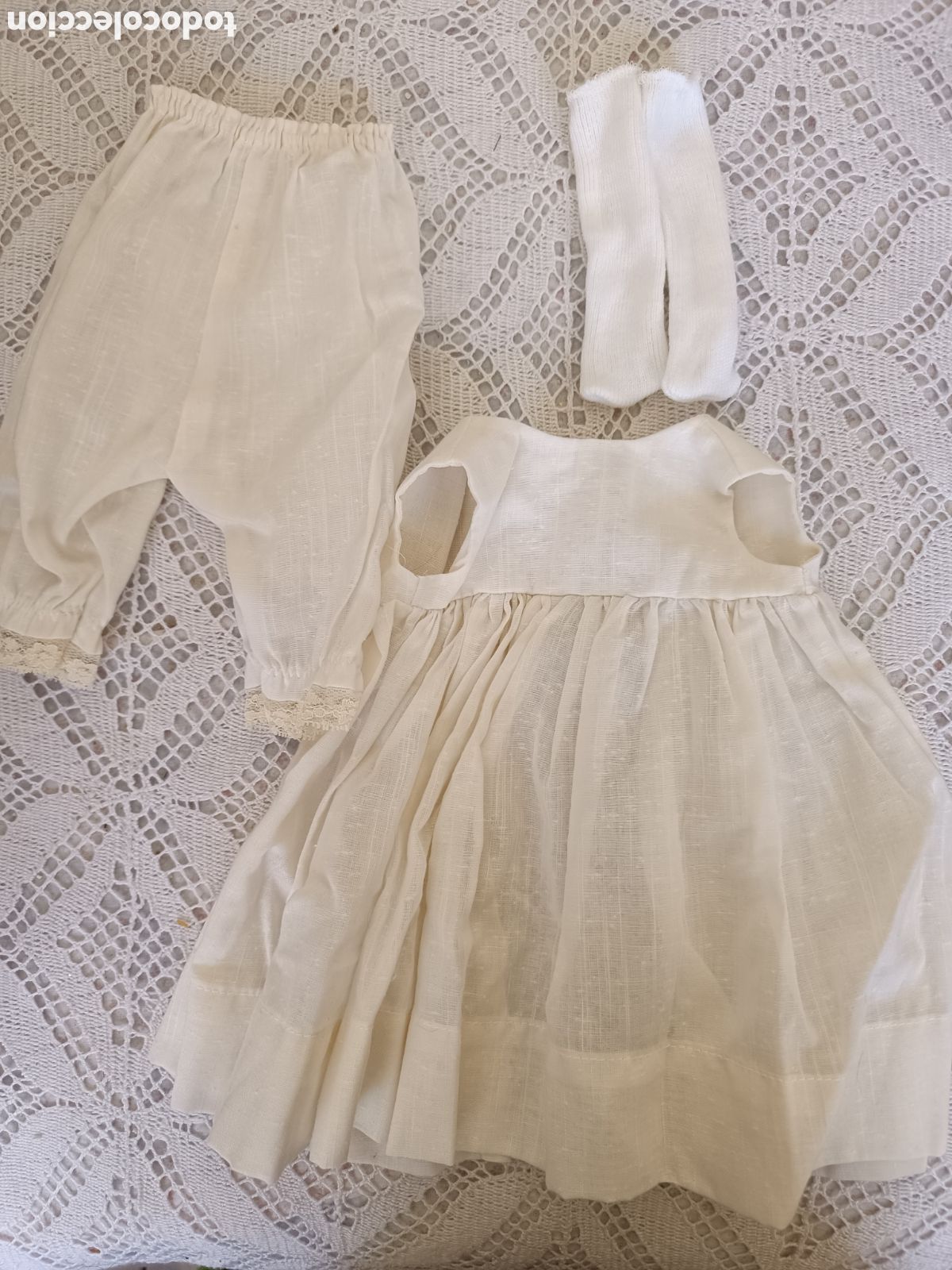 Juguetes antiguos y juegos de colecci&oacute;n: Lote ropa antigua para mu&ntilde;eca de 45 a 60 CMS.