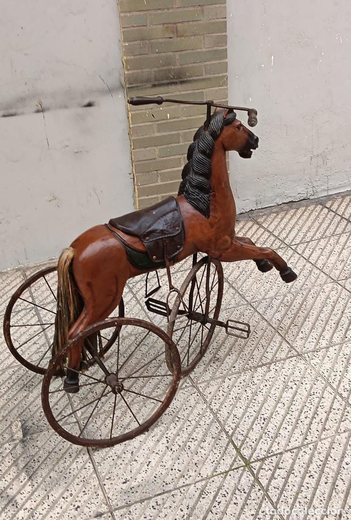 Juguetes antiguos y juegos de colecci&oacute;n: Triciclo caballo siglo XiX