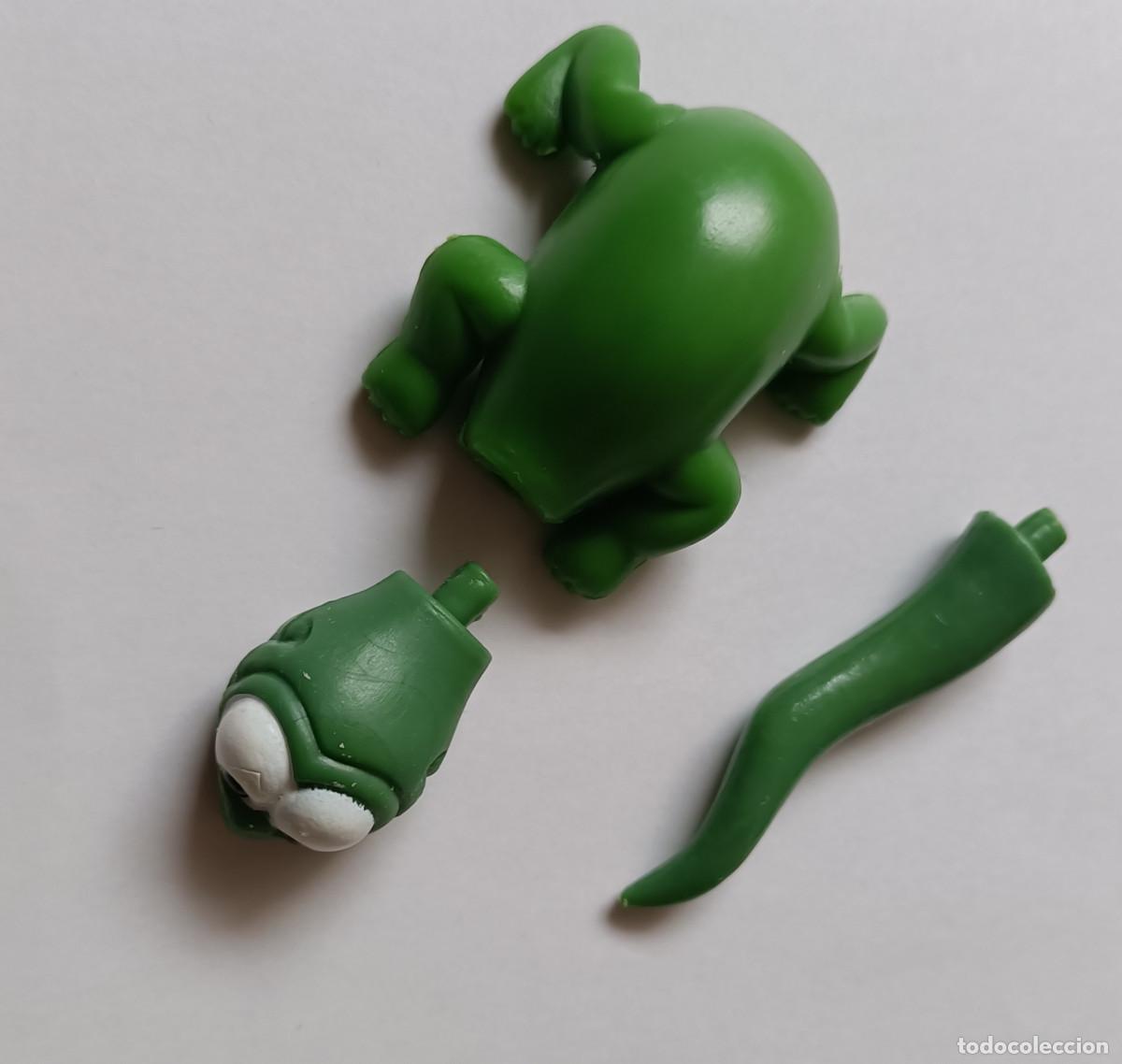 Juguetes antiguos y juegos de colecci&oacute;n: Tombola Crazy Zoo 2001 figura mu&ntilde;eco s figurita montable reptil lagarto lagartija