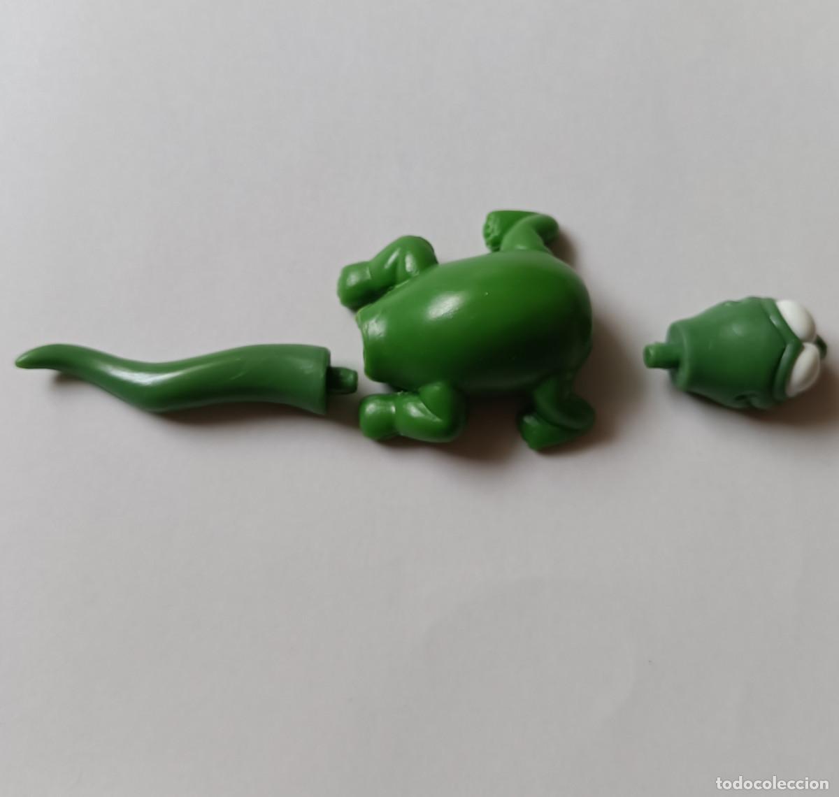 Juguetes antiguos y juegos de colecci&oacute;n: Tombola Crazy Zoo 2001 figura mu&ntilde;eco s figurita montable reptil lagarto lagartija