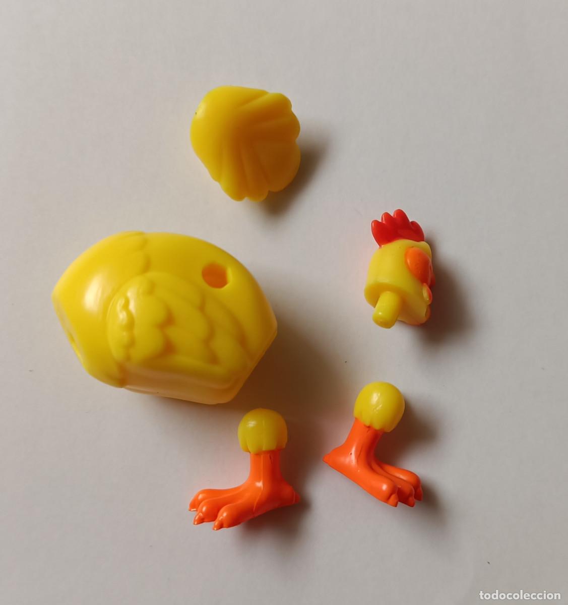 Juguetes antiguos y juegos de colecci&oacute;n: Tombola Crazy Zoo 2001 figura mu&ntilde;eco s figurita montable gallina incompleto