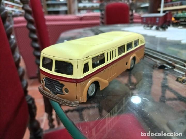 Juguetes antiguos Jyesa: Autob&uacute;s de Jyesa - Foto 1