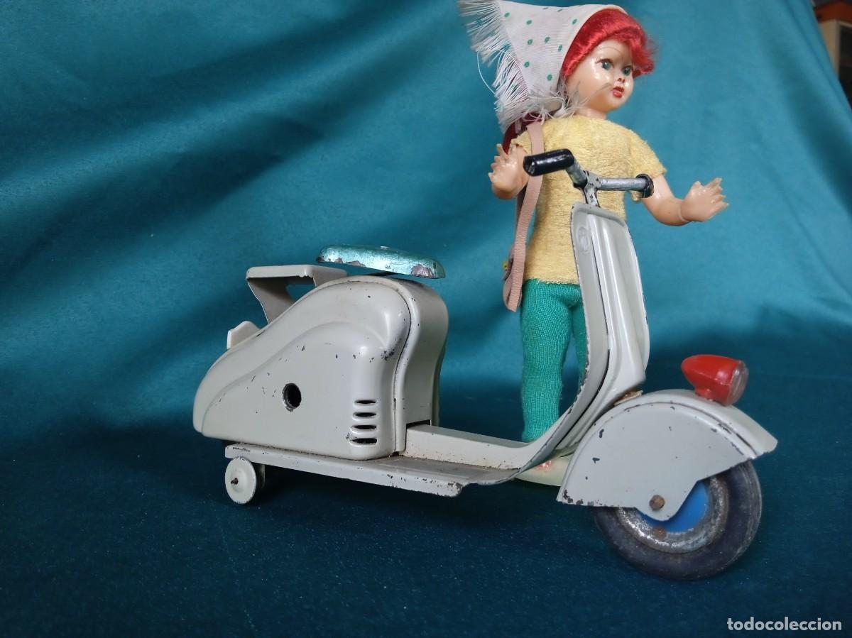 Juguetes antiguos Jyesa: Scooter: Vespa Lambretta, de JYE