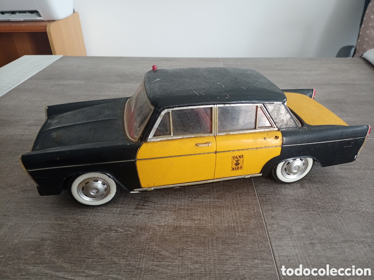 Juguetes antiguos Jyesa: Taxi de Barcelona SEAT modelo 1500 Marca Jyesa coche original