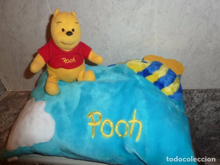 Juguetes antiguos: Coj&iacute;n de peluche Winnie Pooh. Manterol