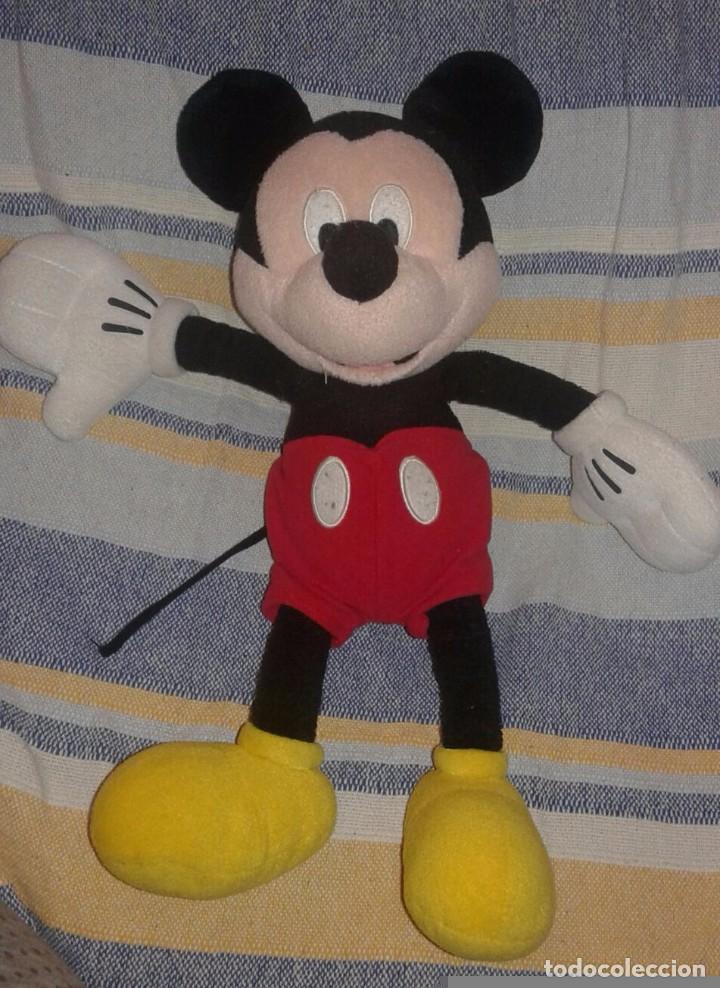 pupazzo mickey mouse