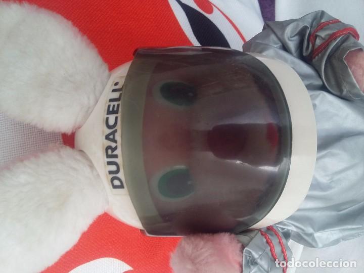Juguetes antiguos: Conejito duracel - Foto 2