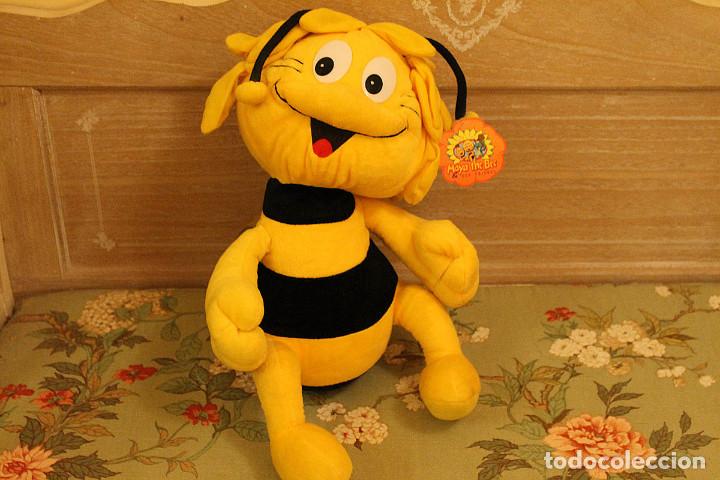 peluche de abeja