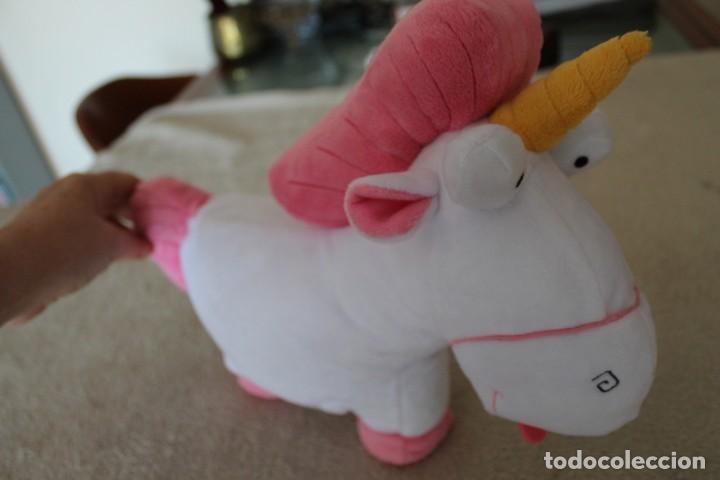 unicornio peluche gru