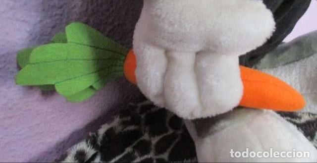 Juguetes antiguos: PELUCHE BUGS BUNNY 65CM - Foto 5