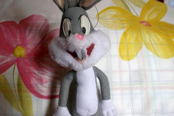 Juguetes antiguos: PELUCHE BUGS BUNNY-40 CM - Foto 8