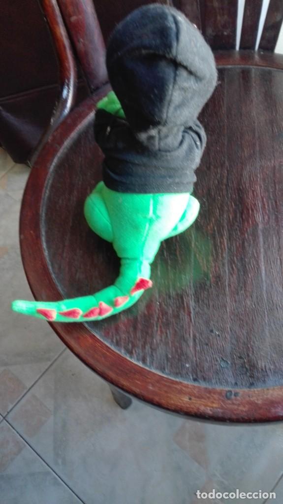Juguetes antiguos: Dinosaurio con capucha - Foto 3