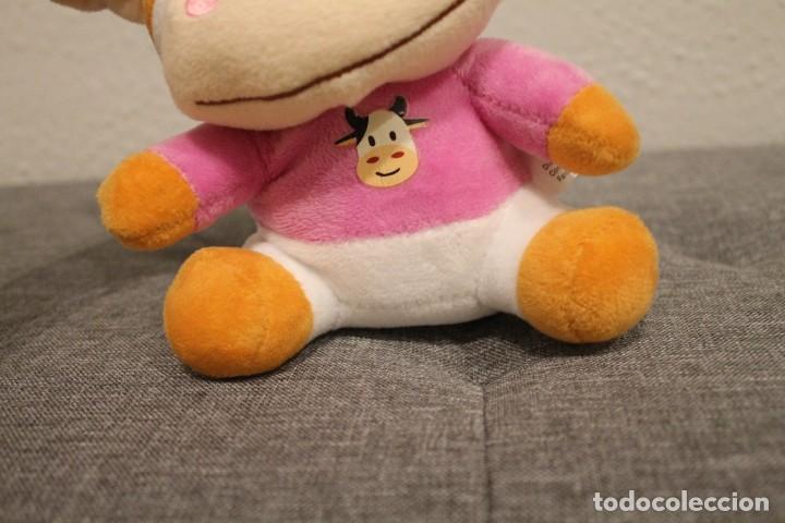 Juguetes antiguos: MU&Ntilde;ECO VACA PELUCHE - Foto 4