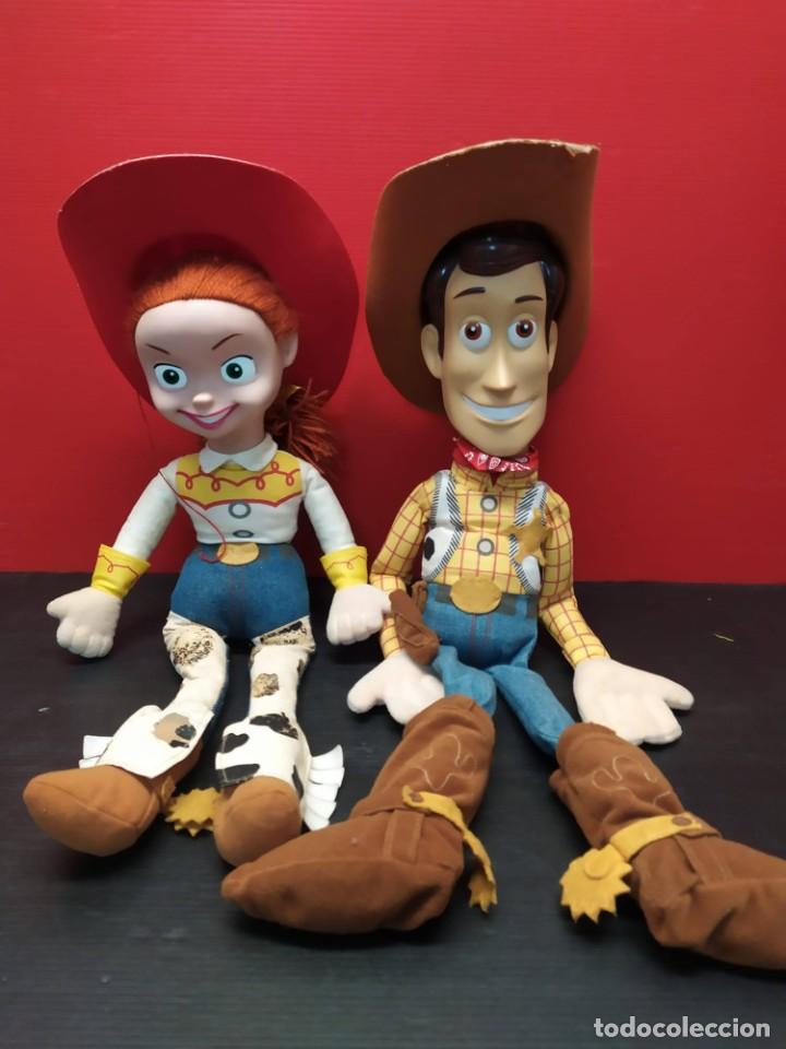 pareja de muñecos toy story y jess - Compra venta en todocoleccion