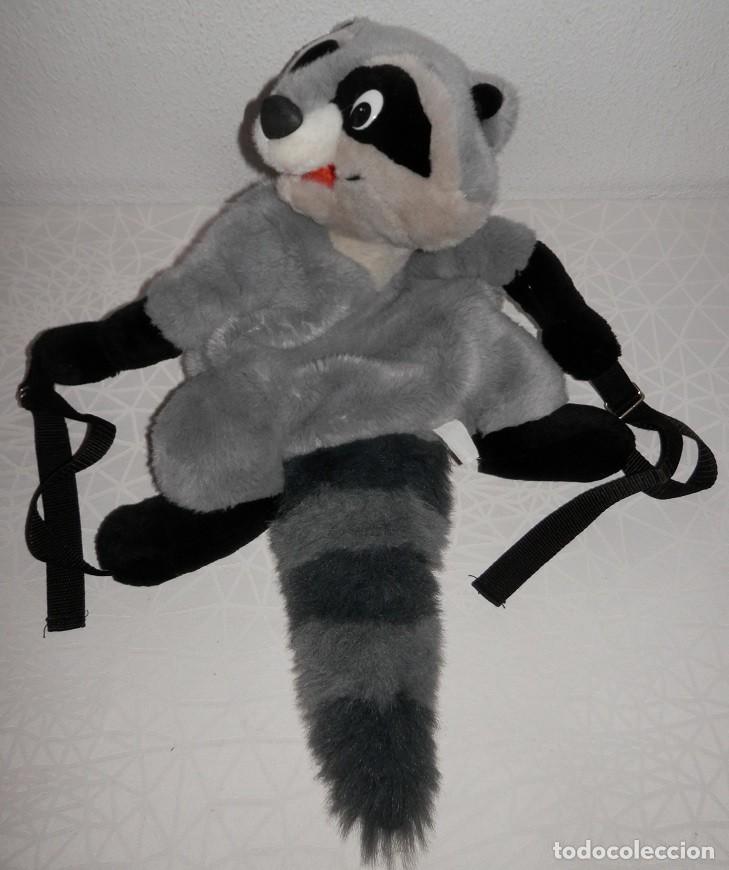 Juguetes antiguos: PELUCHE /MUCHILA MAPACHE - Foto 1