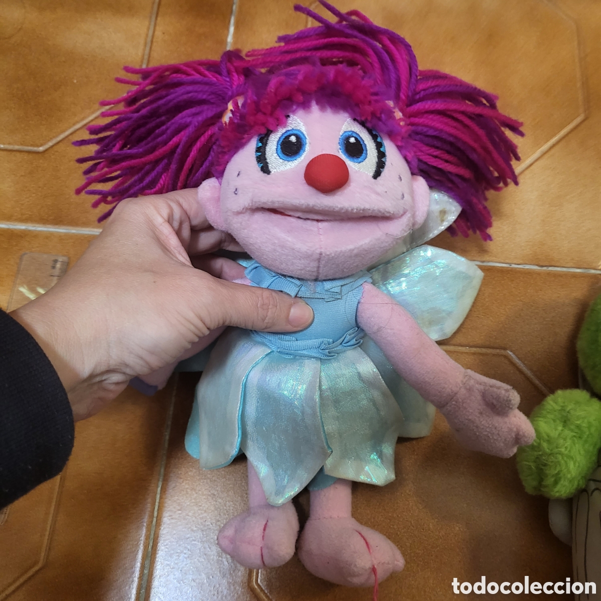 Juguetes antiguos: peluche de 25 cm de Barrio S&eacute;samo - Port aventura - Zoe HADA