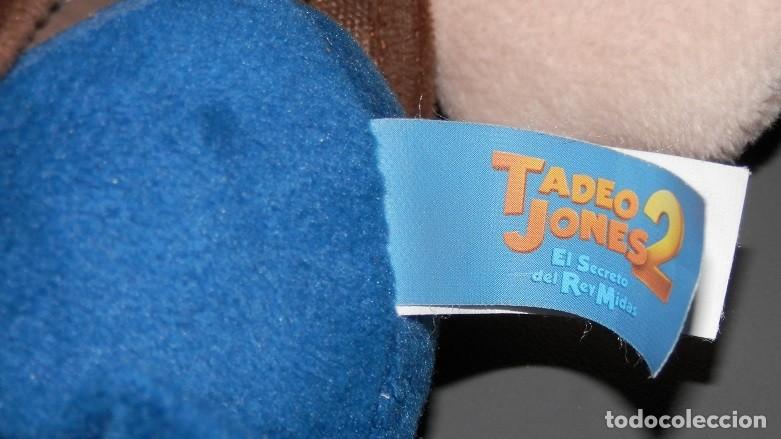 Peluche De Tadeo Jones De 45 Cm – El Muñeco Oficial De La Película, Suave Y Para Todas Las Edades
