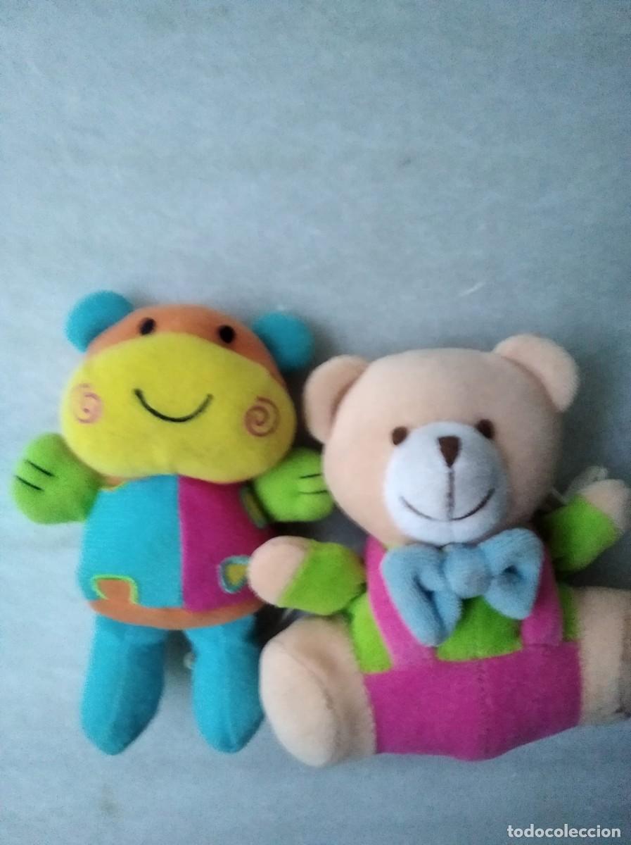 Juguetes antiguos: Dos peque&ntilde;os y simp&aacute;ticos mu&ntilde;ecos - Foto 1