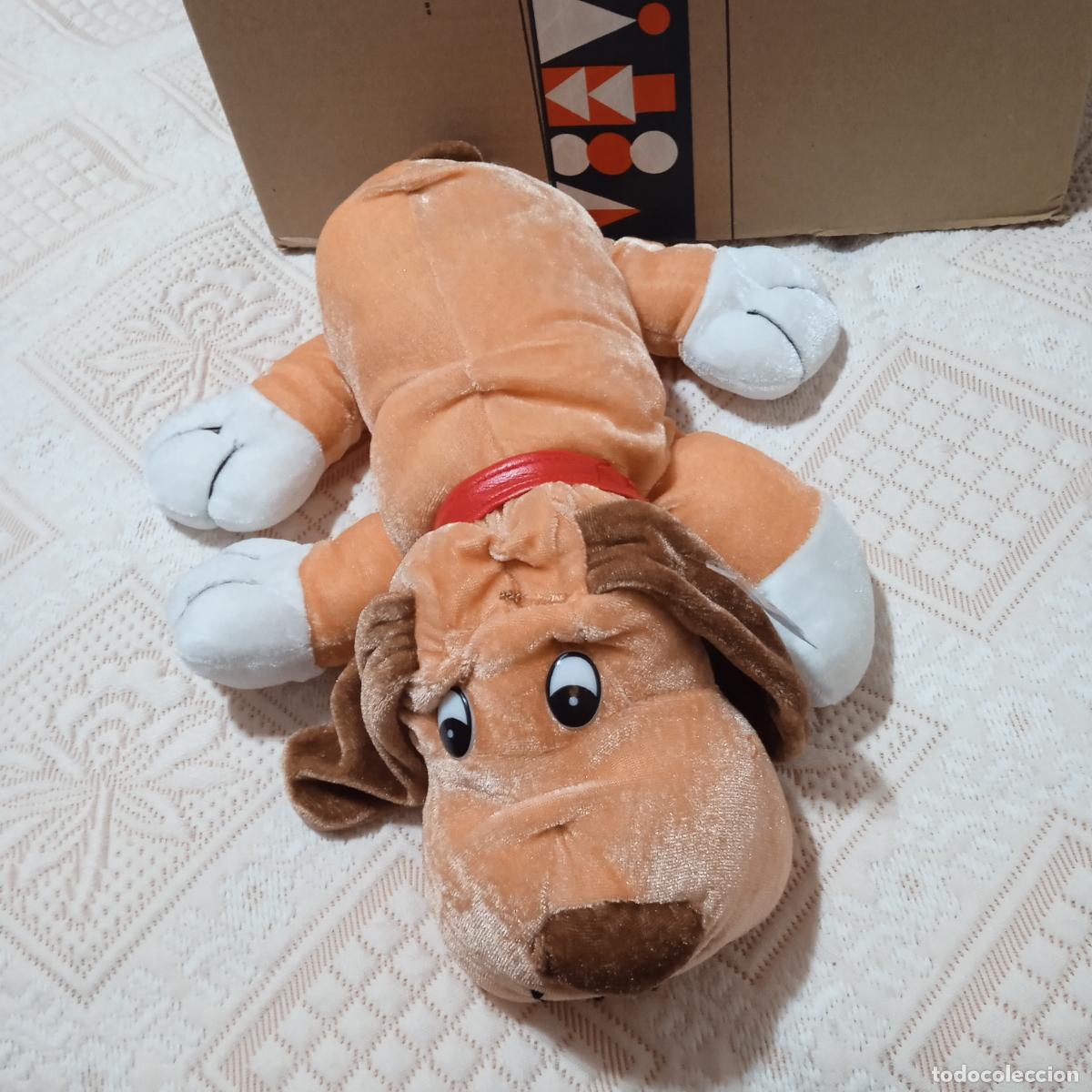 Brinquedos Antigos: Bonito perro de juguete. 34 cm. de largo.