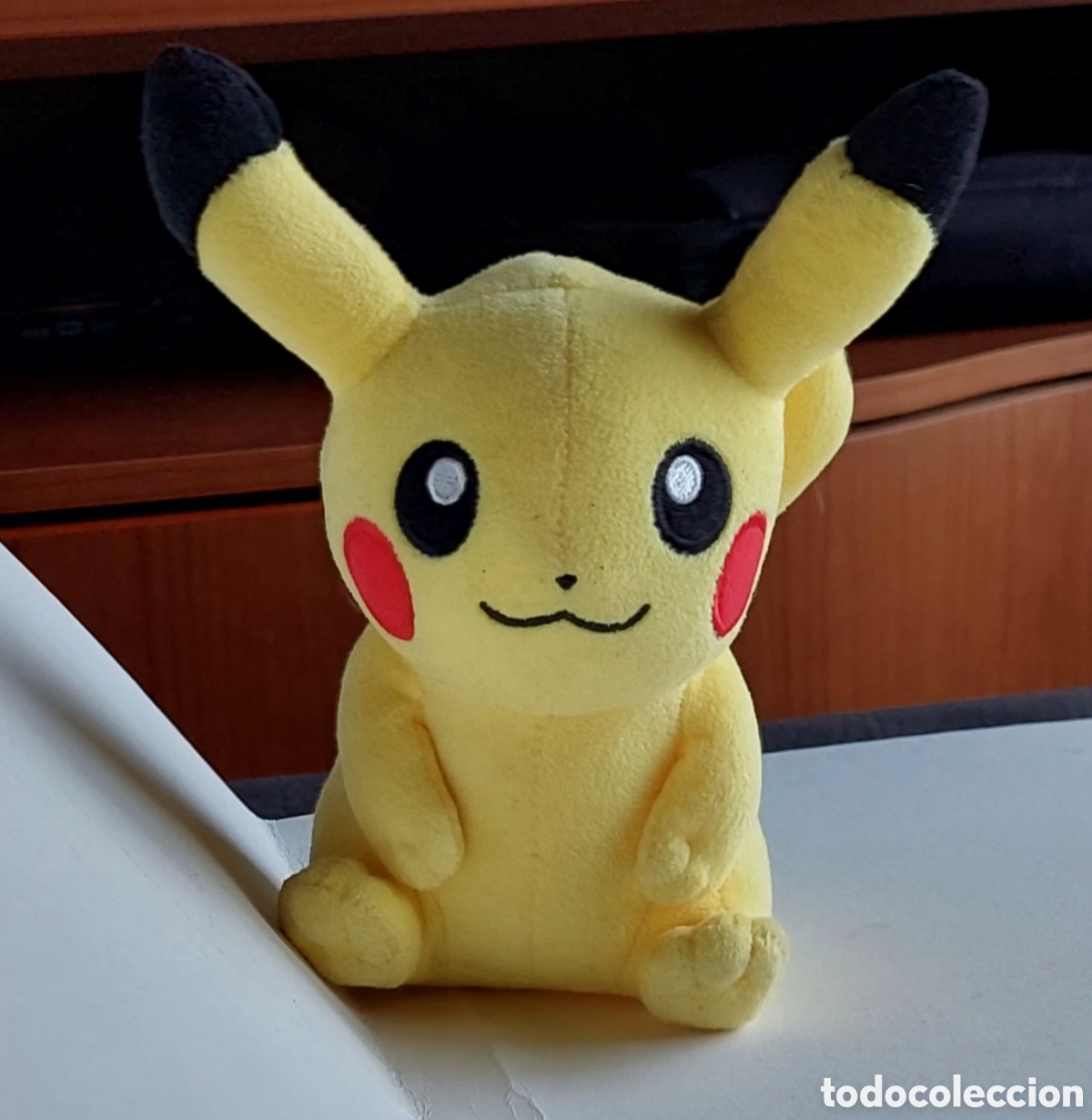 Juguetes antiguos: PELUCHE DEL POK&Eacute;MON PICACHU - Foto 1