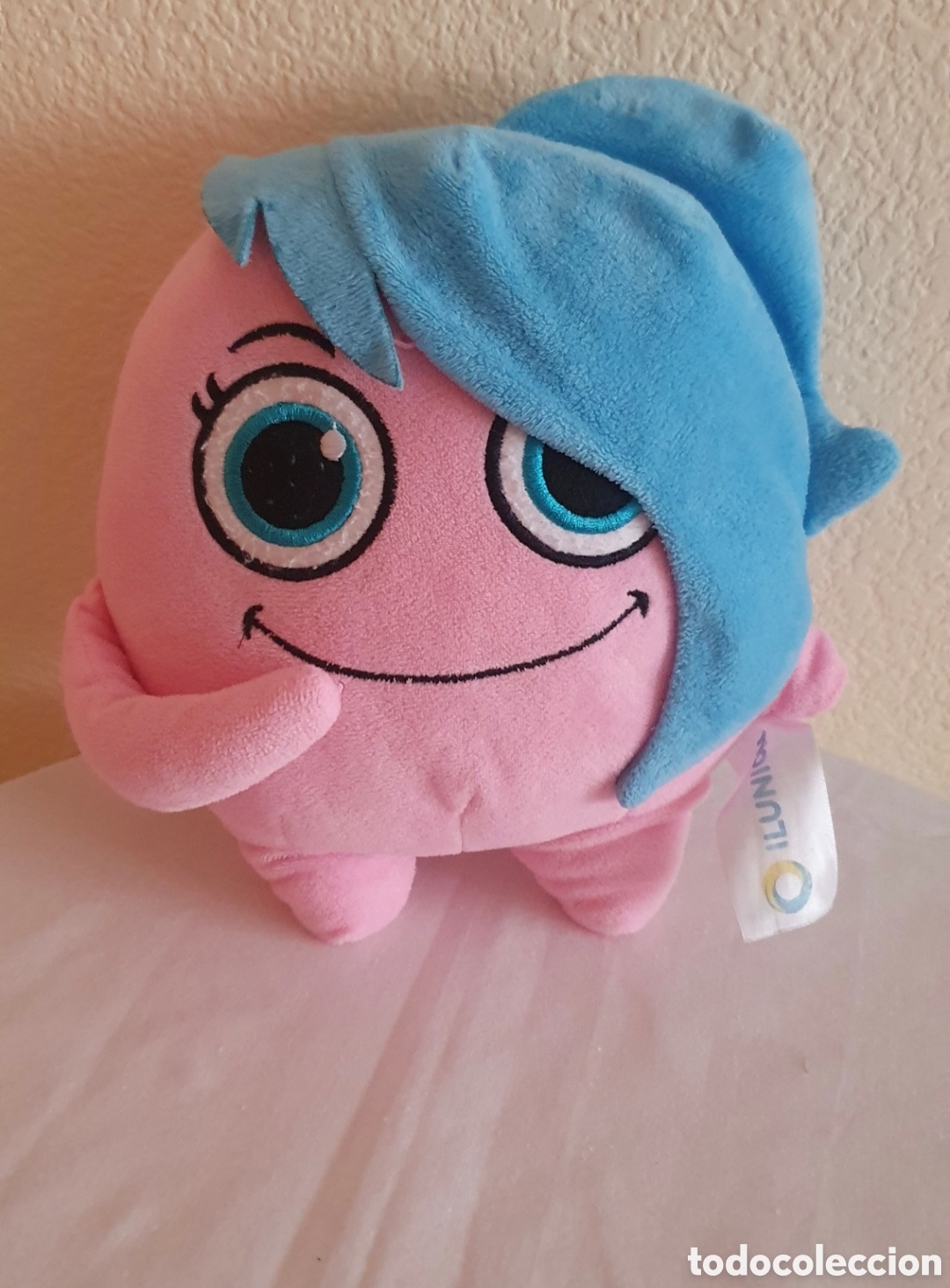 Juguetes Antiguos: Peluche de color rosa con pelo azul