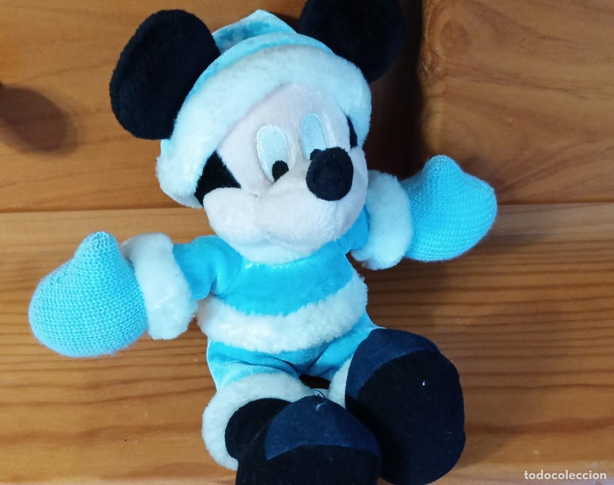 Juguetes Antiguos: Peluche Mickey con traje azul comprado en Disneyland