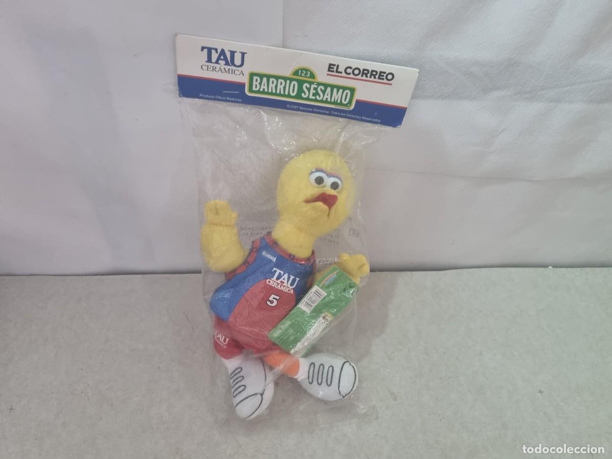 Juguetes Antiguos: Peluche Barrio S&eacute;samo Tau cer&aacute;mica La gallina Caponata en su blister