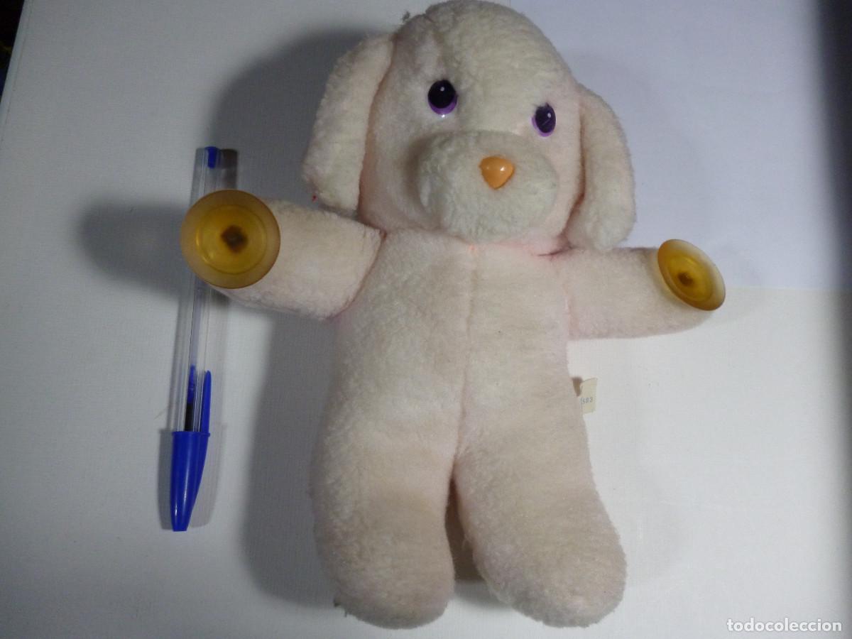 Juguetes Antiguos: OSITO PELUCHE ROSA CON VENTOSAS PARA COLGAR EN LAS MANOS - NECESITA LIMPIEZA -
