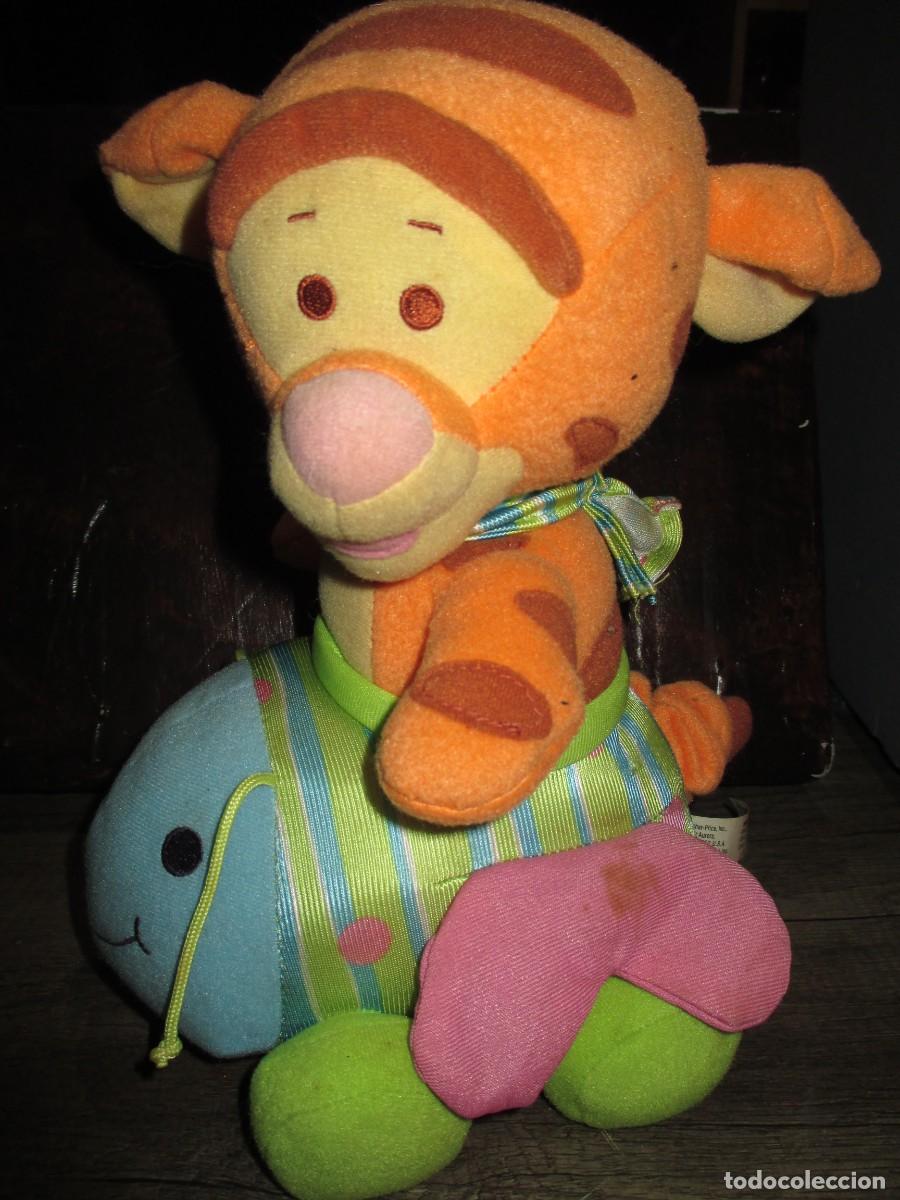 Juguetes Antiguos: 392- Peluche Tigger con Rana Fisher-Price (2006) &ndash; Mecanismo Vibraci&oacute;n