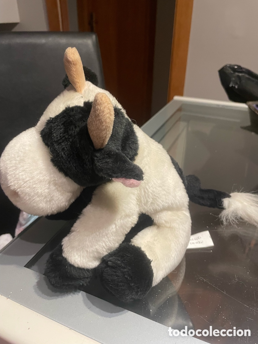 Juguetes antiguos: Peluche de vaca usada - Foto 2