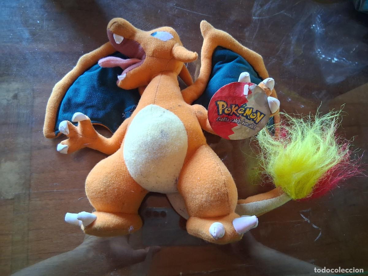 Altes Spielzeug: Peluche de Charizard de Pok&eacute;mon versi&oacute;n vintage Play by Play etiqueta Nintendo juego