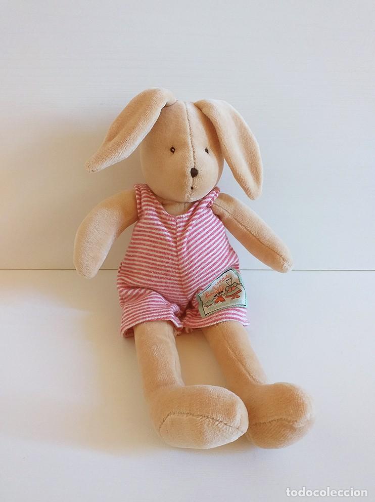 Juguetes antiguos: Peluche de conejo canela