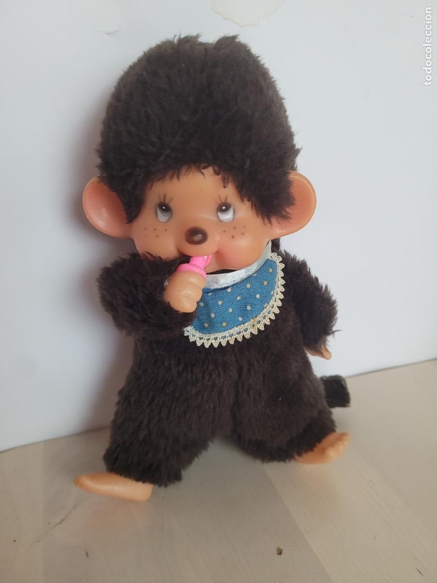 Juguetes antiguos: mu&ntilde;eco monchhichi monchichi mono vintage ni&ntilde;o babero azul