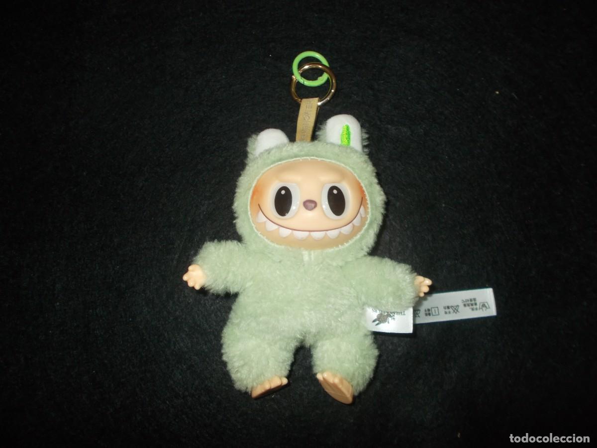 Juguetes antiguos: Colgante Llavero LABUBU THE MONSTERS POP MART. Peluche y Goma, 16 cm.