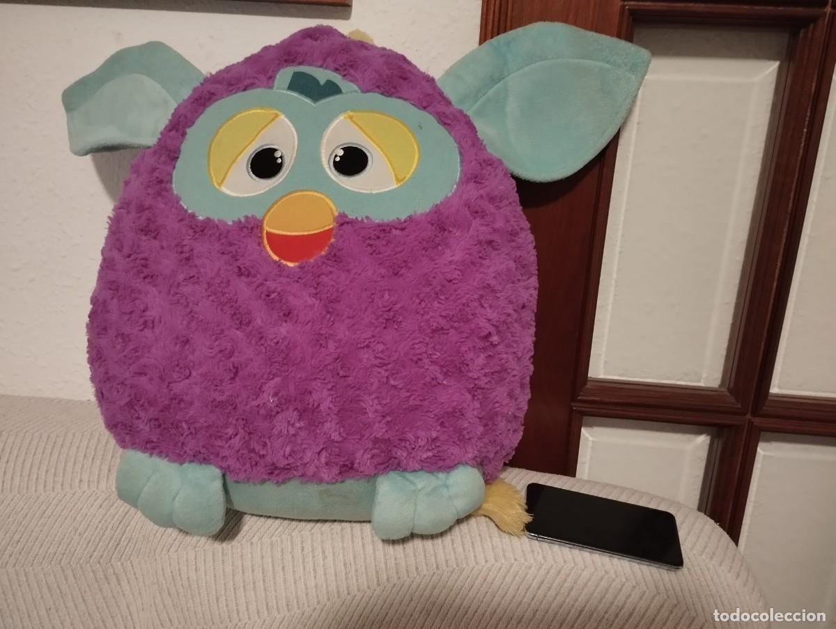 Juguetes antiguos: furby gigante de peluche