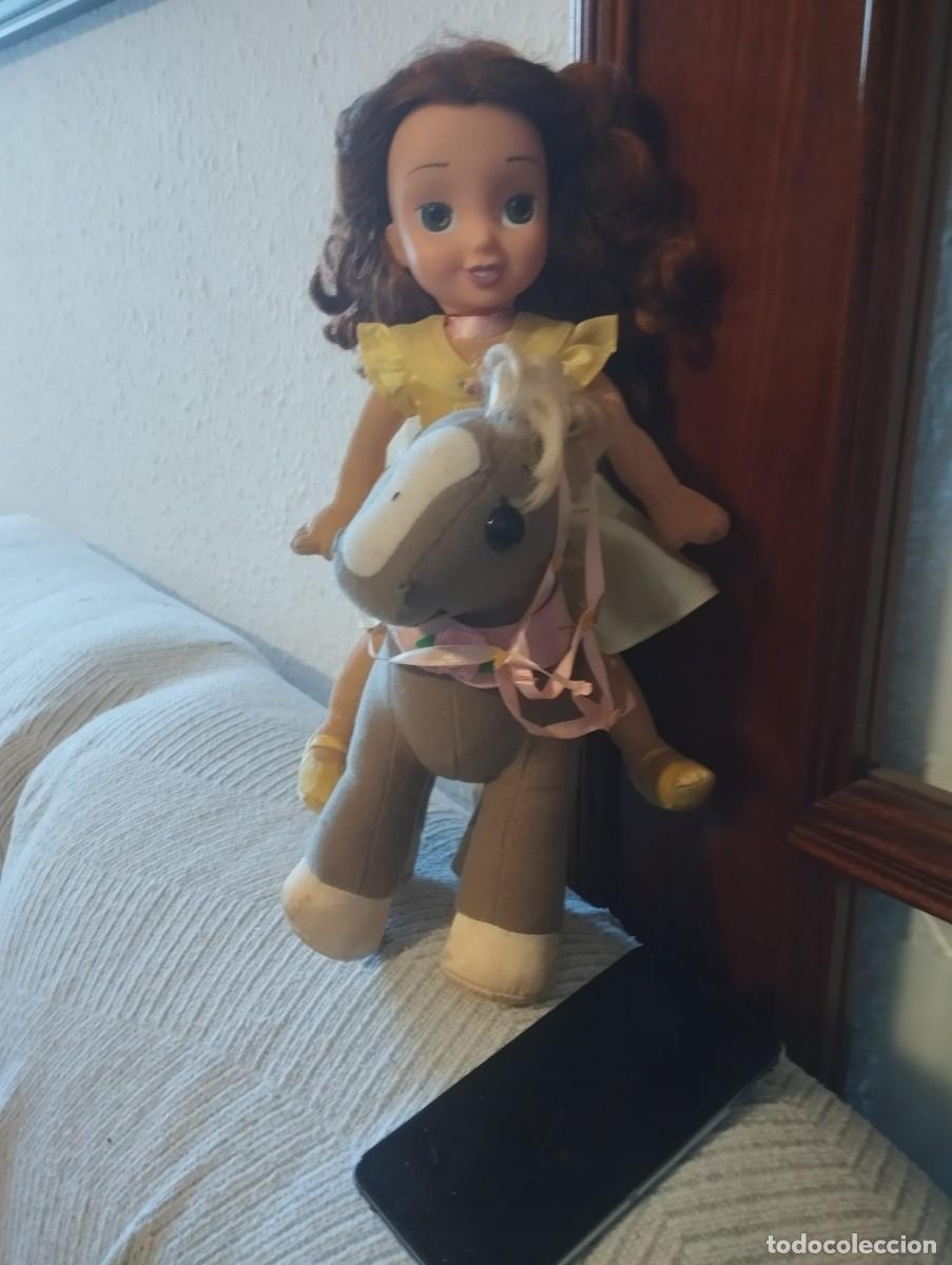 Juguetes antiguos: peluche de princesa bella con su caballito