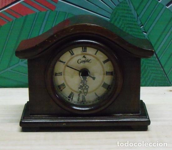 Juguetes antiguos: Reloj Madera Sobremesa Camelot