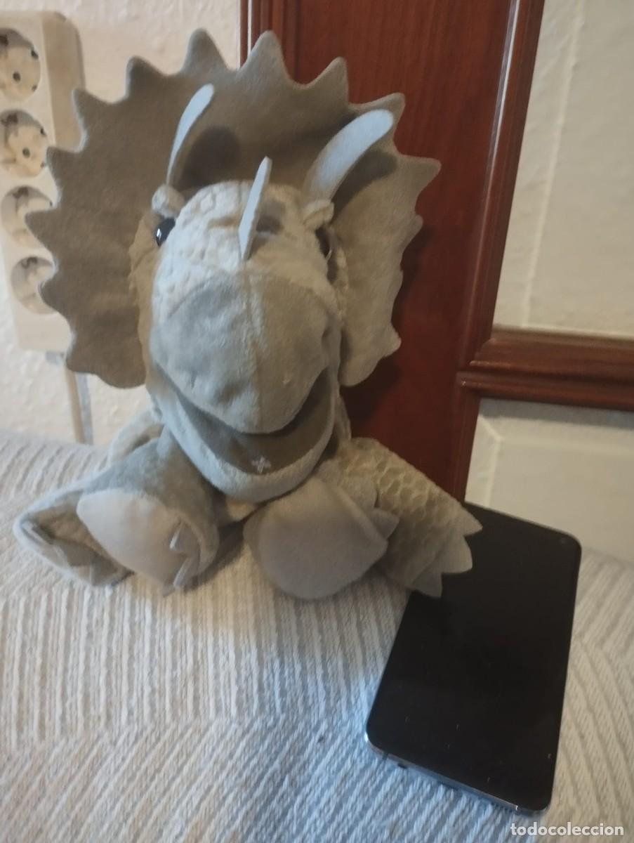 Juguetes antiguos: marioneta de peluche de triceraptors