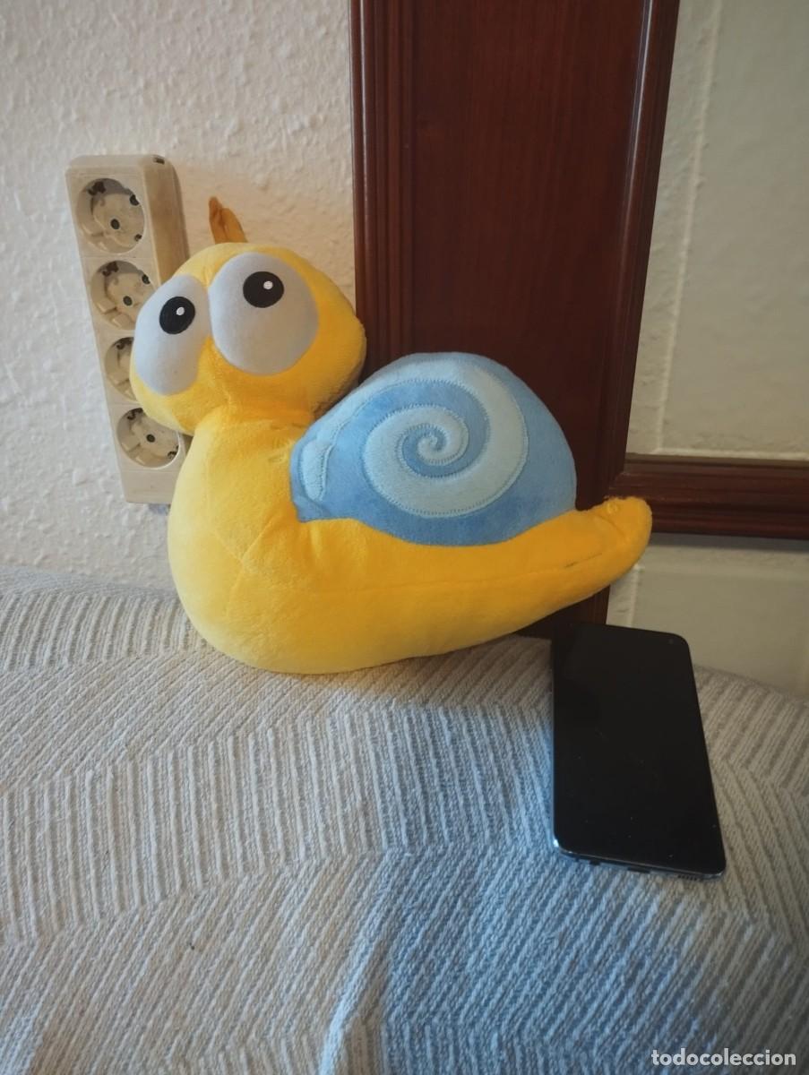 Juguetes antiguos: peluche de caracol adorable