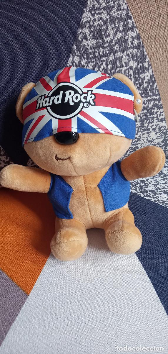 Juguetes antiguos: Oso de peluche Hard Rock Caf&eacute; con pa&ntilde;uelo bandera brit&aacute;nica Union Jack &ndash; 18 cm