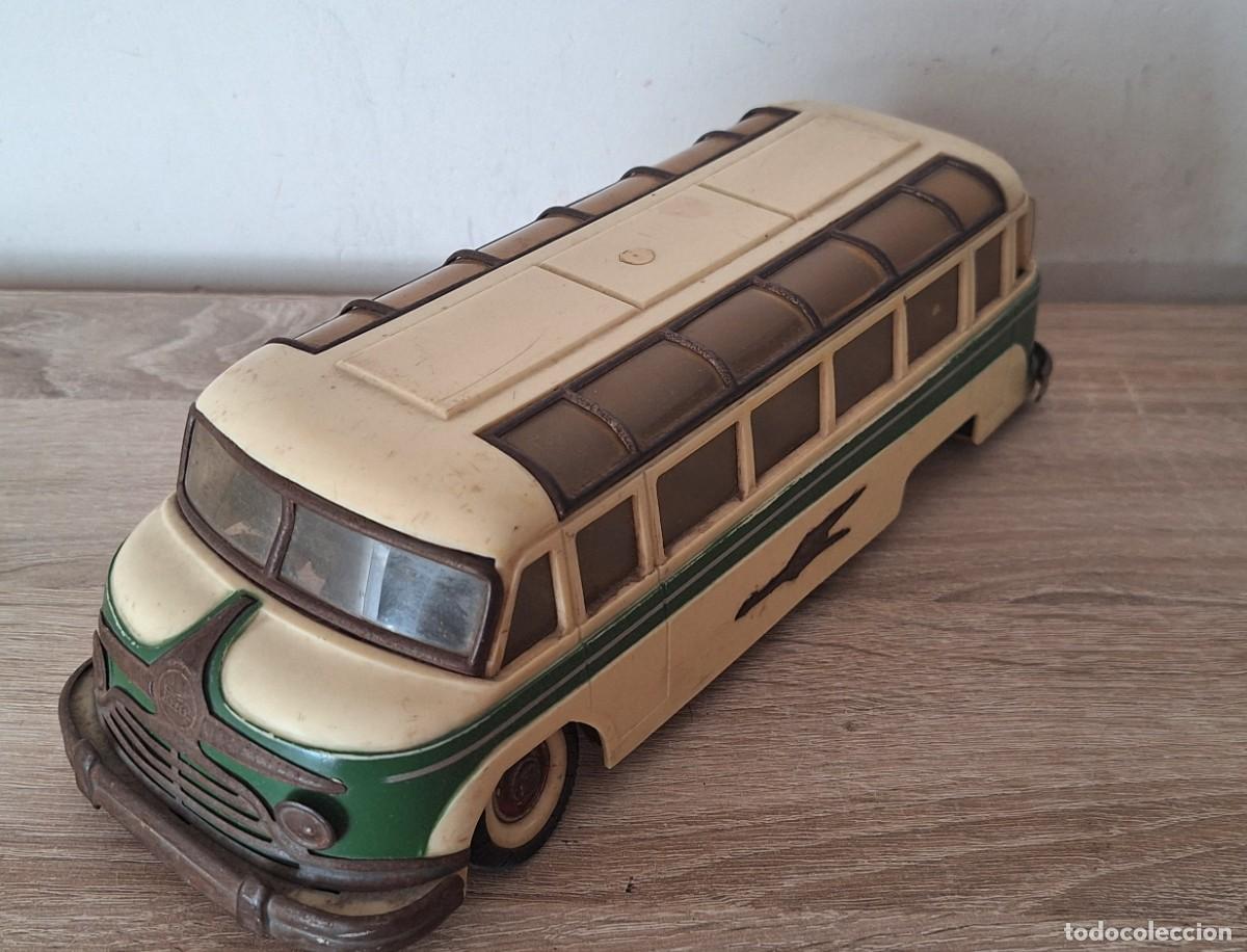 Juguetes antiguos Pay&aacute;: Autob&uacute;s Studebaker de Paya - Foto 1