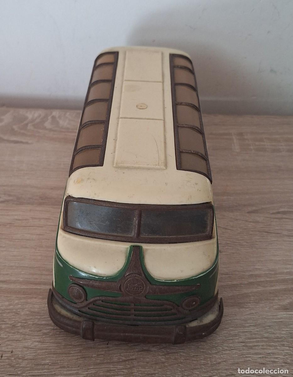 Juguetes antiguos Pay&aacute;: Autob&uacute;s Studebaker de Paya - Foto 2