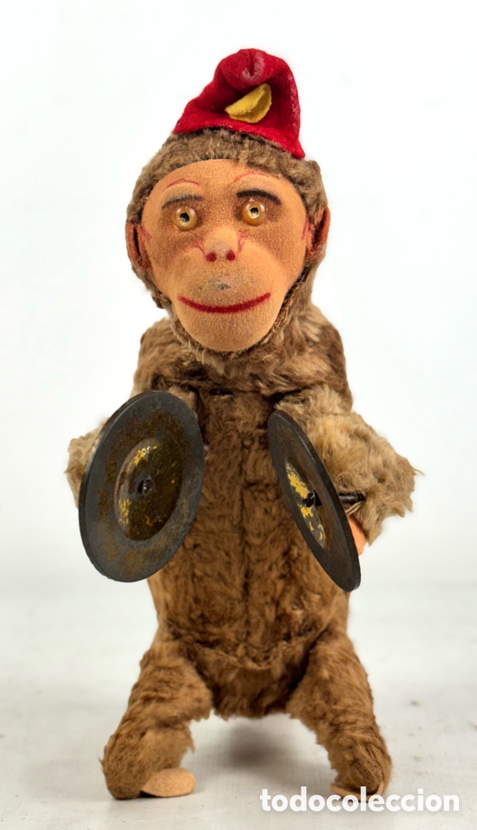 Juguetes antiguos Pay&aacute;: MONO CON PLATILLOS A CUERDA DE PAY&Aacute; - FUNCIONANDO