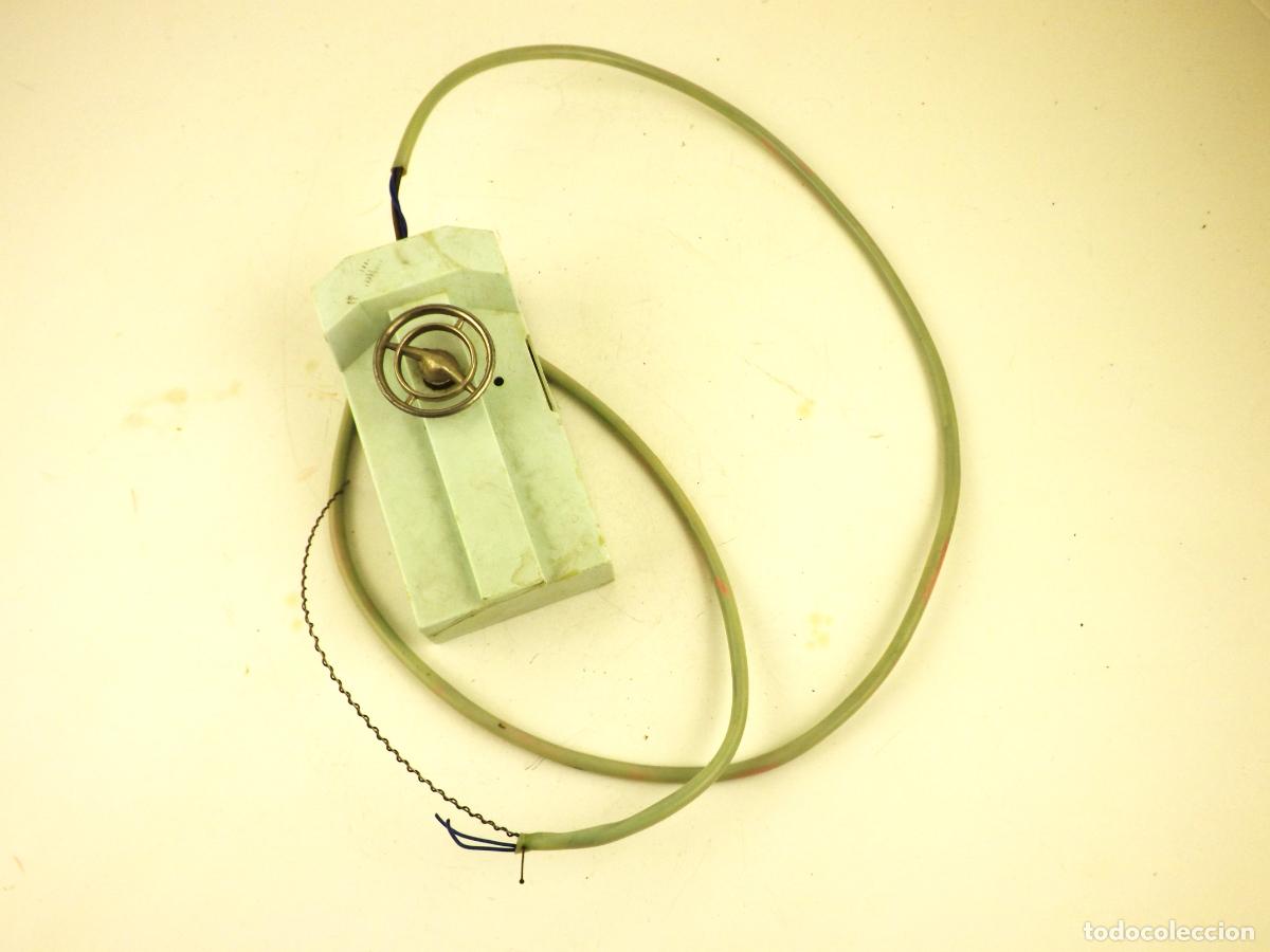 Juguetes antiguos Pay&aacute;: Citro&euml;n DS Tibur&oacute;n Pay&aacute;. Mando sin tapa de pilas. Desguace para restaurar o canibalizar