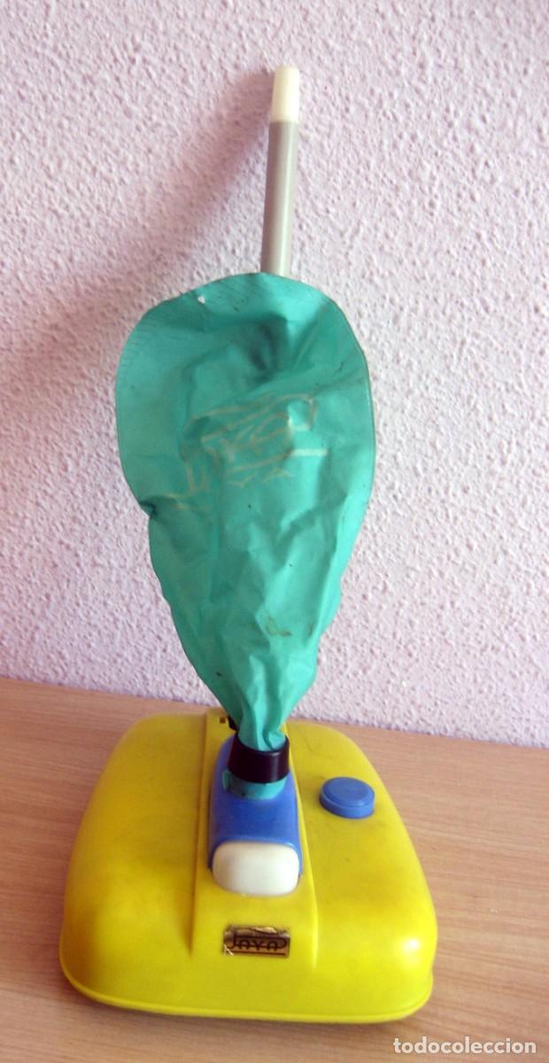 Juguetes antiguos Pay&aacute;: PAYA ASPIRADORA FULGOR FUNCIONAMIENTO A PILAS REF 124