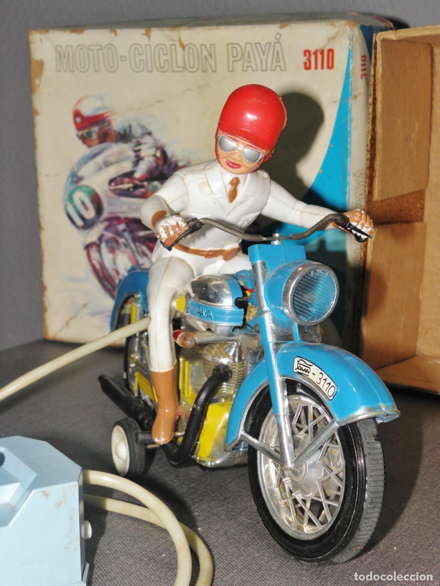 Juguetes antiguos Pay&aacute;: Pay&aacute; Ref: 3110 - Moto cicl&oacute;n con motor el&eacute;ctrico a pilas dirigido por cable