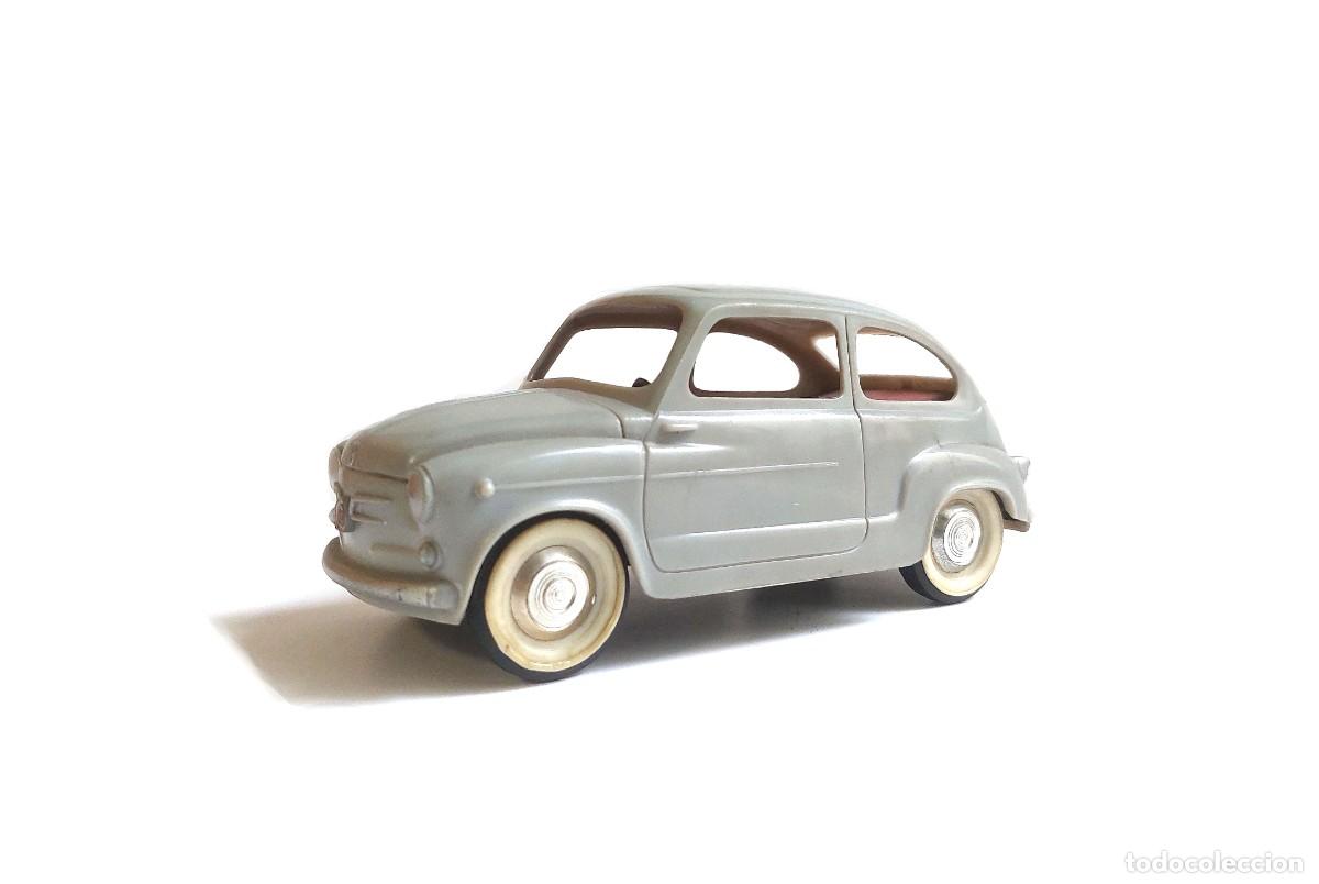 Juguetes antiguos Pay&aacute;: PAYA- Seat 600 gris - a&ntilde;os 60
