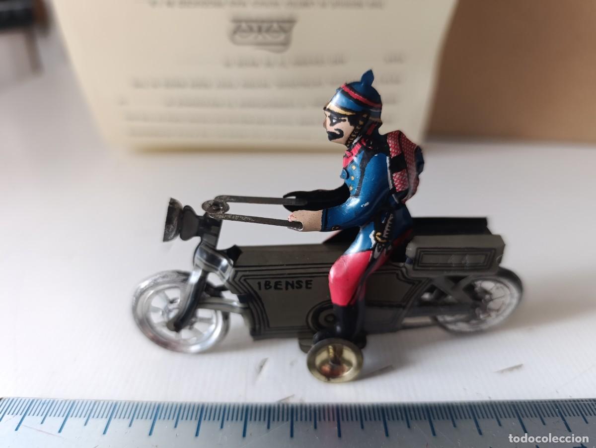 Juguetes antiguos Pay&aacute;: MOTO CON SOLDADO- JUGUETES HISTORICOS CON CERTIFICADO A&Ntilde;O 1998 - CHAPA - HOJALATA - EN CAJA - PAYA -