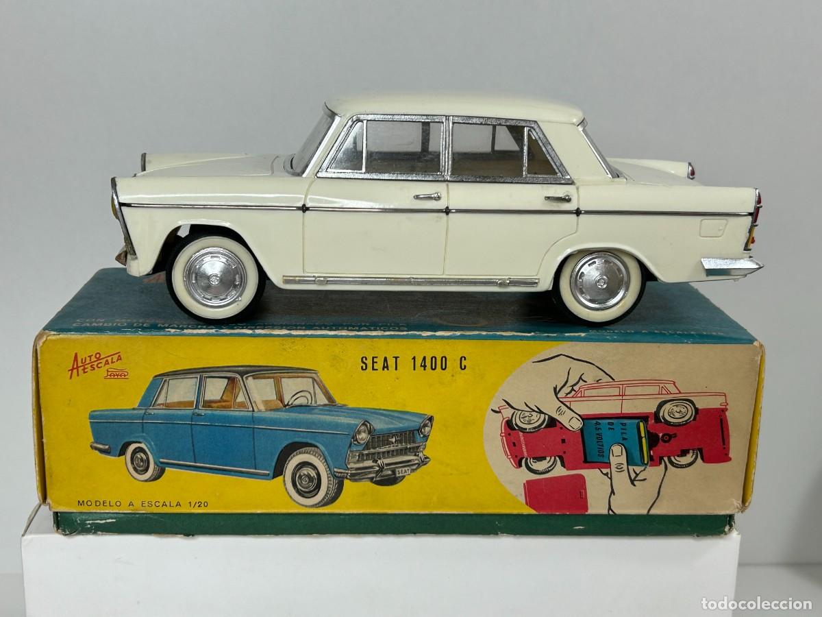 Jouets anciens Pay&aacute;: ANTIGUO COCHE SEAT 1400 C PAY&Agrave; CON CAJA