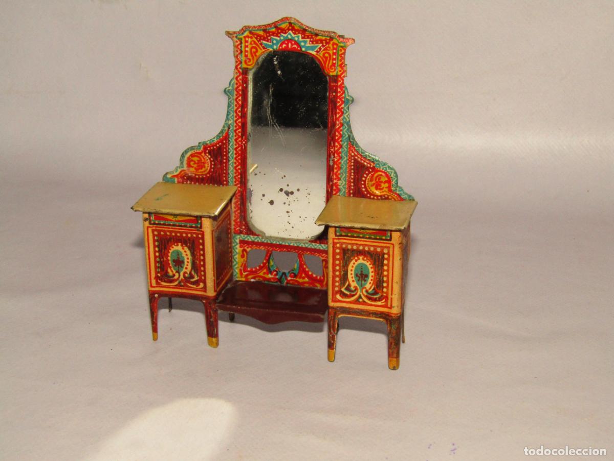 Juguetes antiguos Pay&aacute;: Antiguo Mueble en Hojalata Litografiada de Juguetes Hermanos PAY&Aacute; de Ibi - A&ntilde;os 1920-30s.